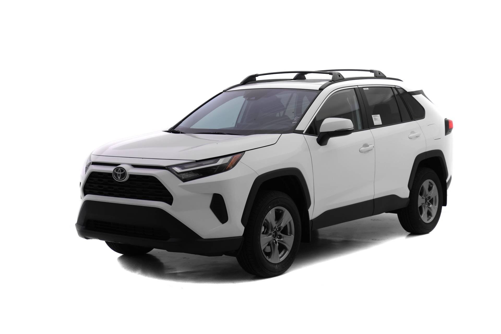 2025 Toyota RAV4 XLE's photo