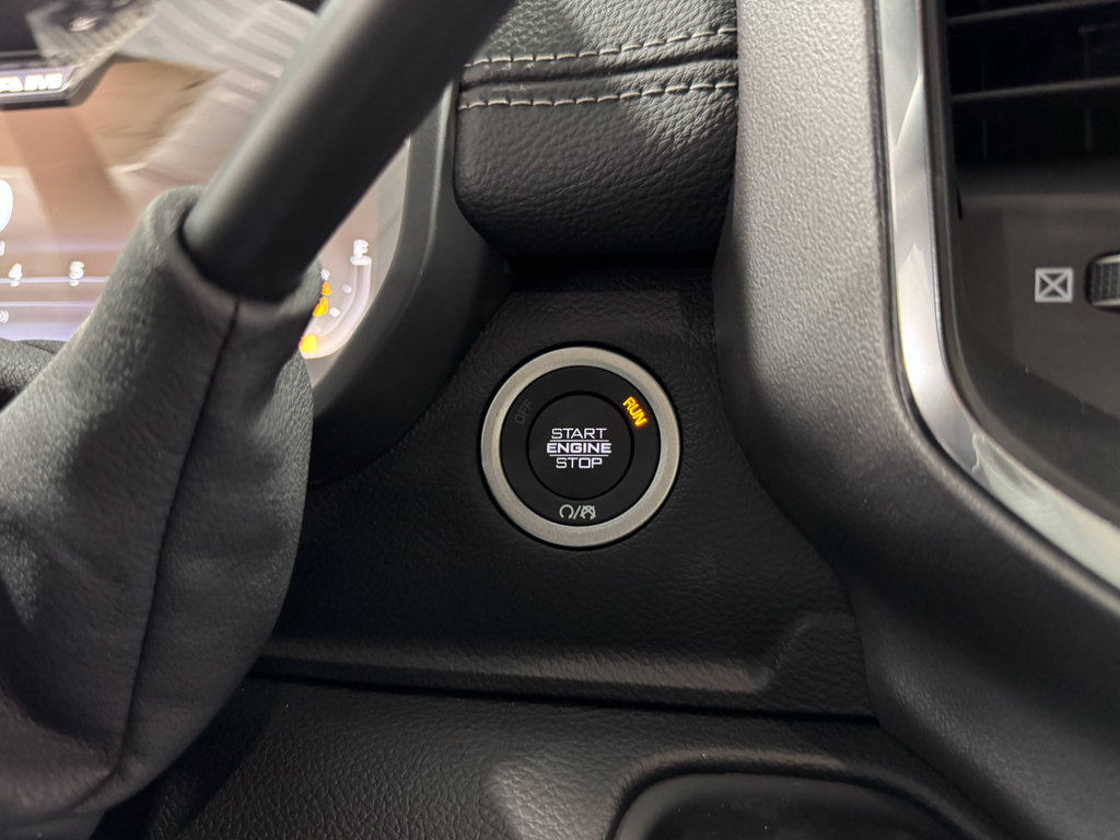 2025 Ram 4500 photo 31