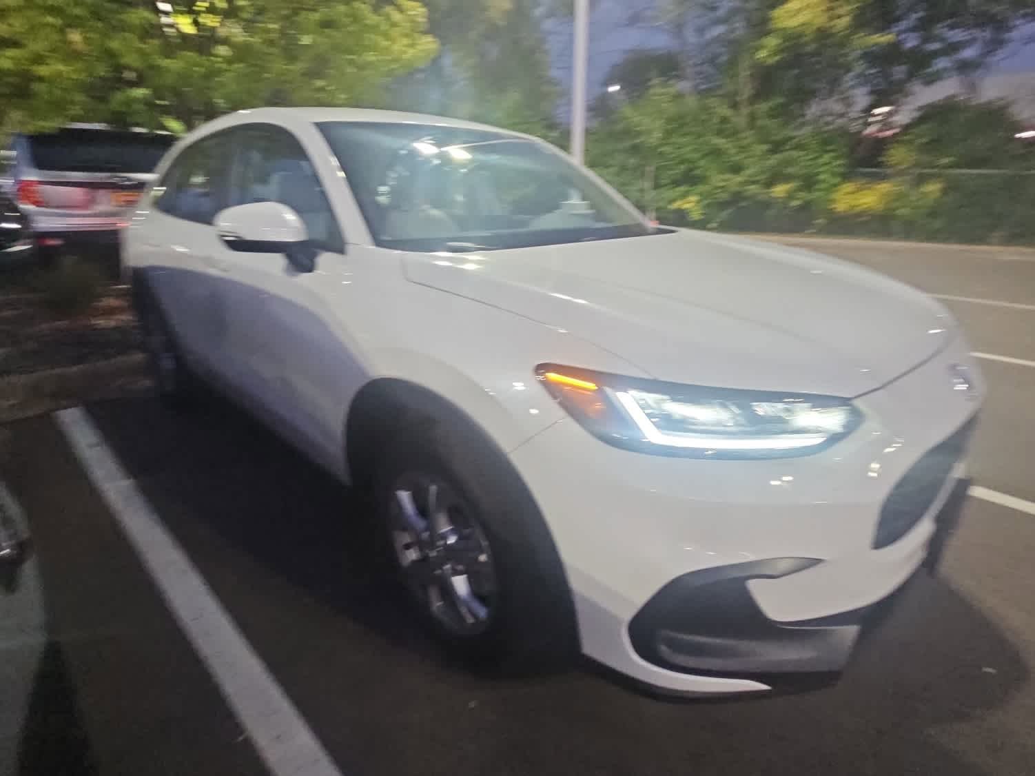 2025 Honda HR-V LX photo 3