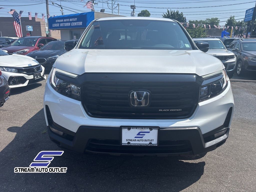 2023 Honda Ridgeline Black Edition photo 2