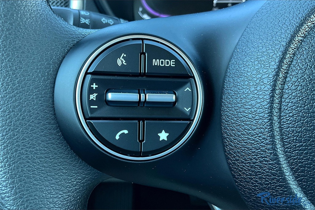 2025 Kia Soul LX photo 10