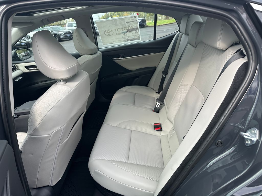 2025 Toyota Camry XLE photo 14