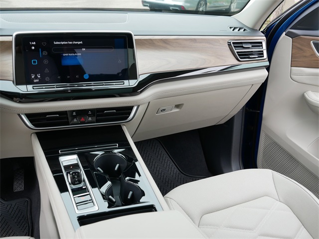 2025 Volkswagen Atlas SE Technology photo 24