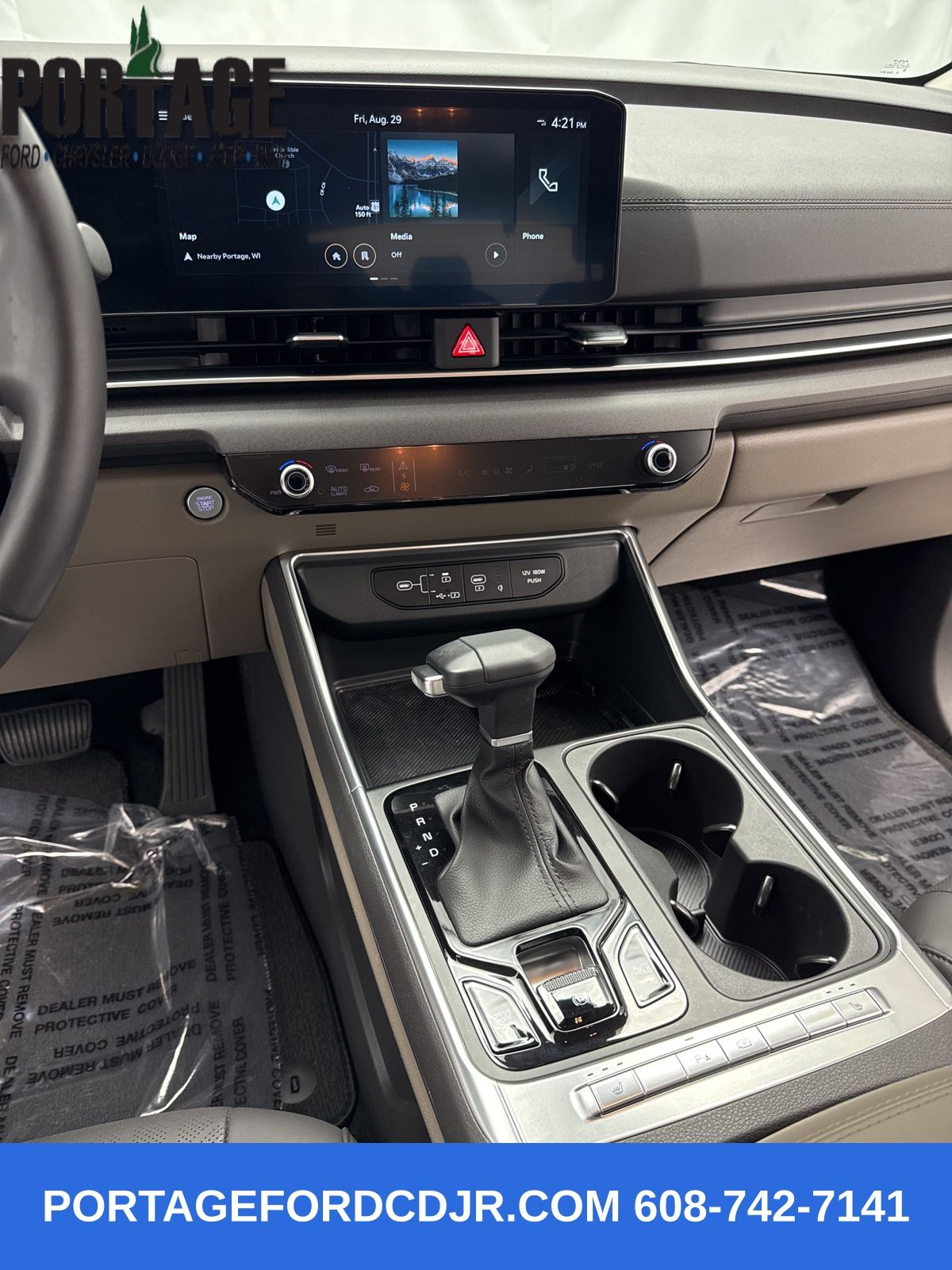 2025 Kia Carnival EX photo 12