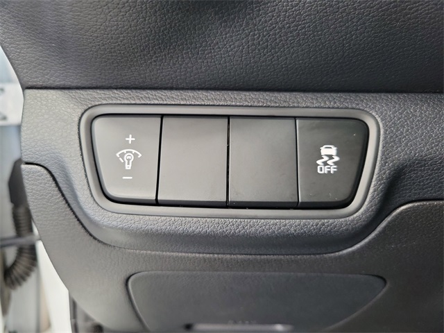 2023 Kia Forte LXS photo 12