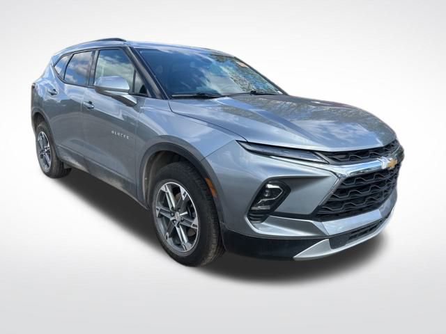2024 Chevrolet Blazer 2LT photo 3
