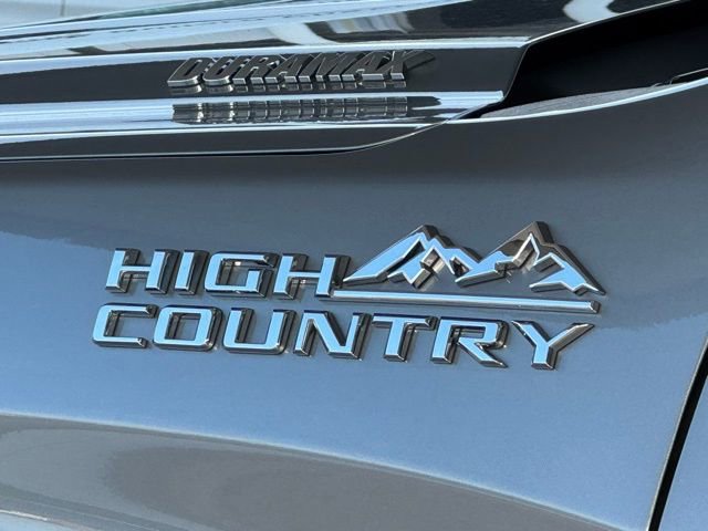 2024 Chevrolet Silverado 1500 High Country photo 3
