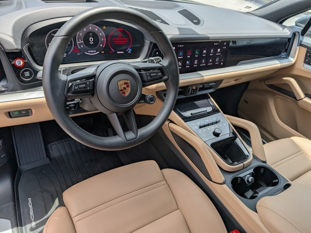2024 Porsche Cayenne photo 4