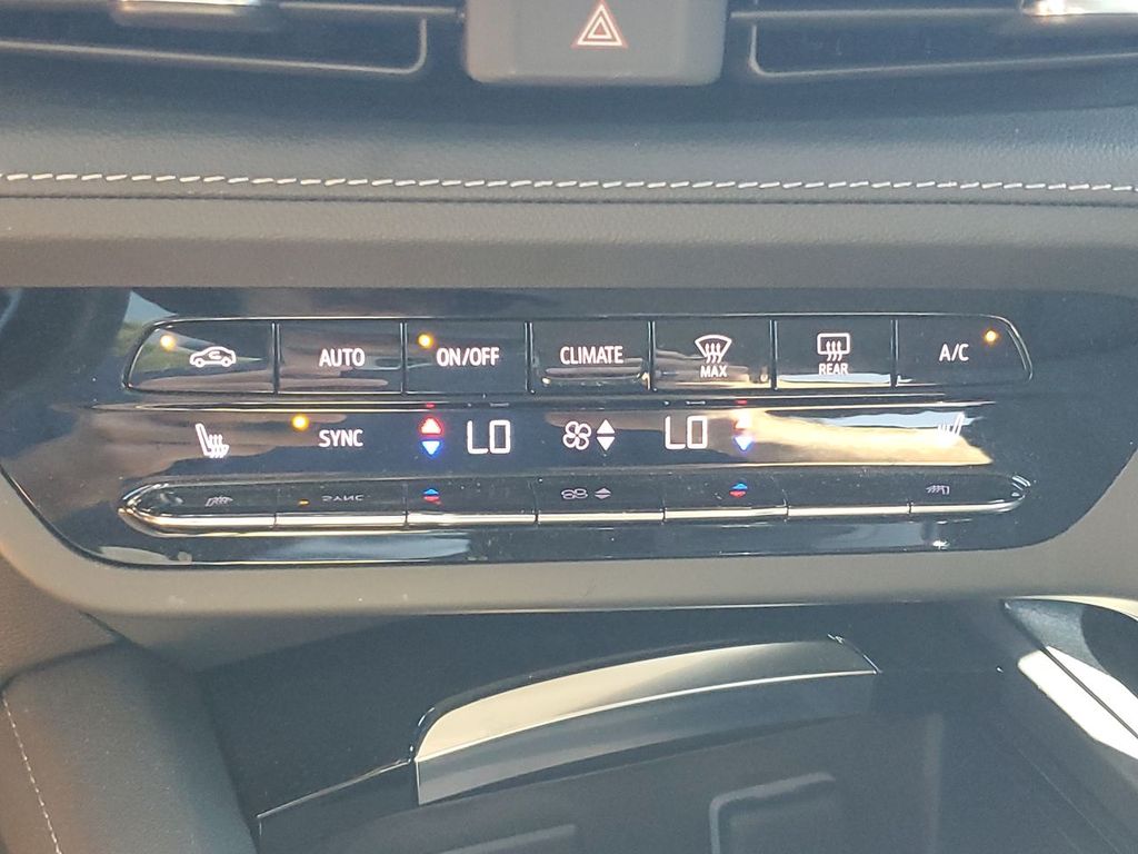 2023 Buick Envision Preferred photo 31