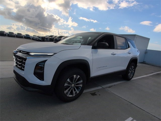 2026 Chevrolet Equinox LT photo 4