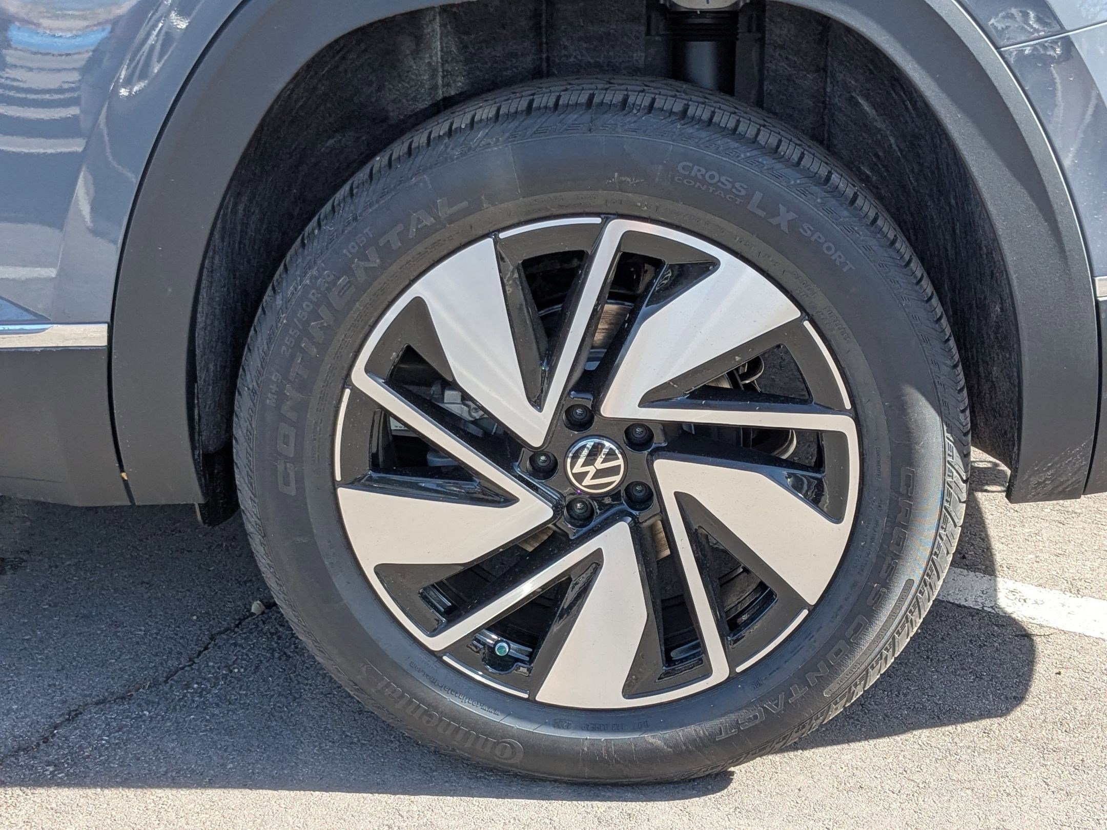 New 2025 PURE GRAY Volkswagen 2.0T SEL image 19