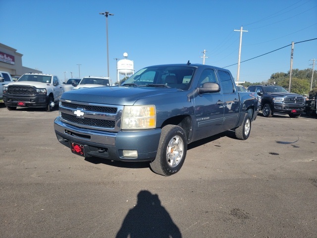 2009 Chevrolet Silverado 1500 LT photo 3