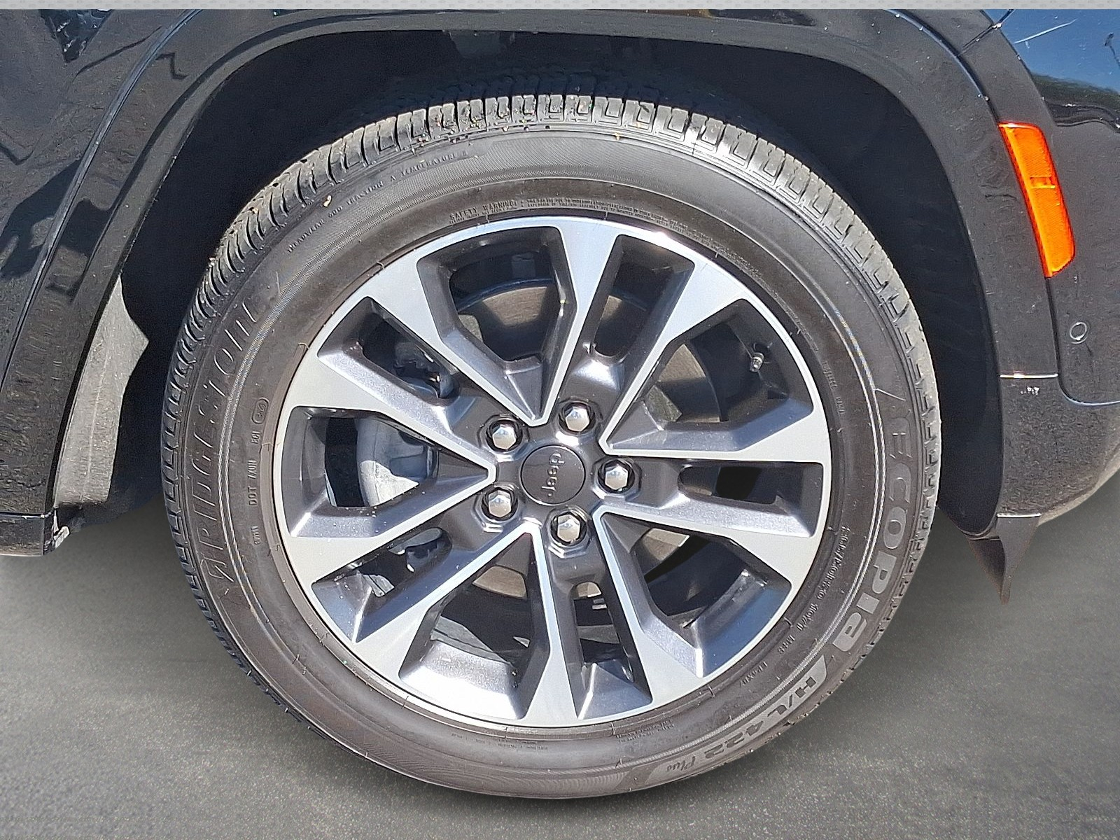 2024 Jeep Cherokee 4xe Overland photo 6