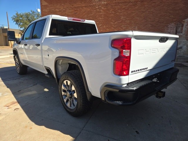 2026 Chevrolet Silverado 2500HD Custom photo 2