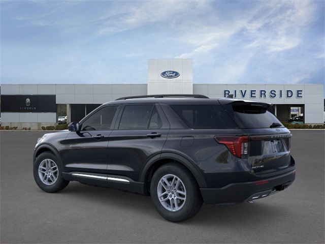 2025 Ford Explorer photo 3