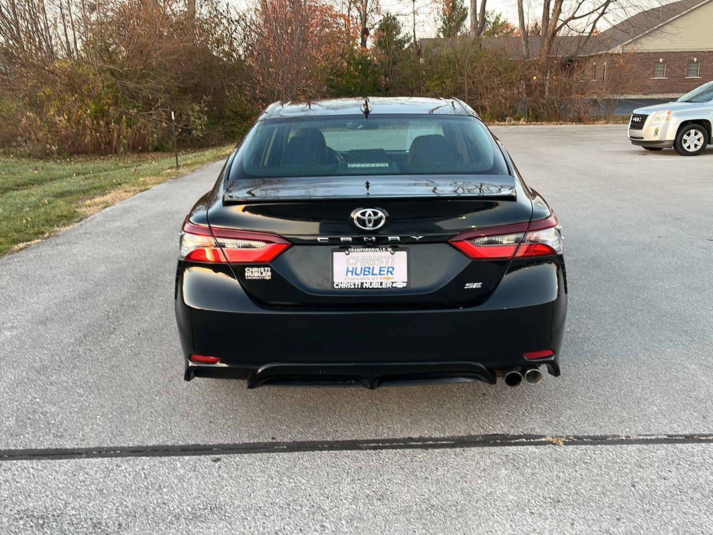 2023 Toyota Camry SE photo 4
