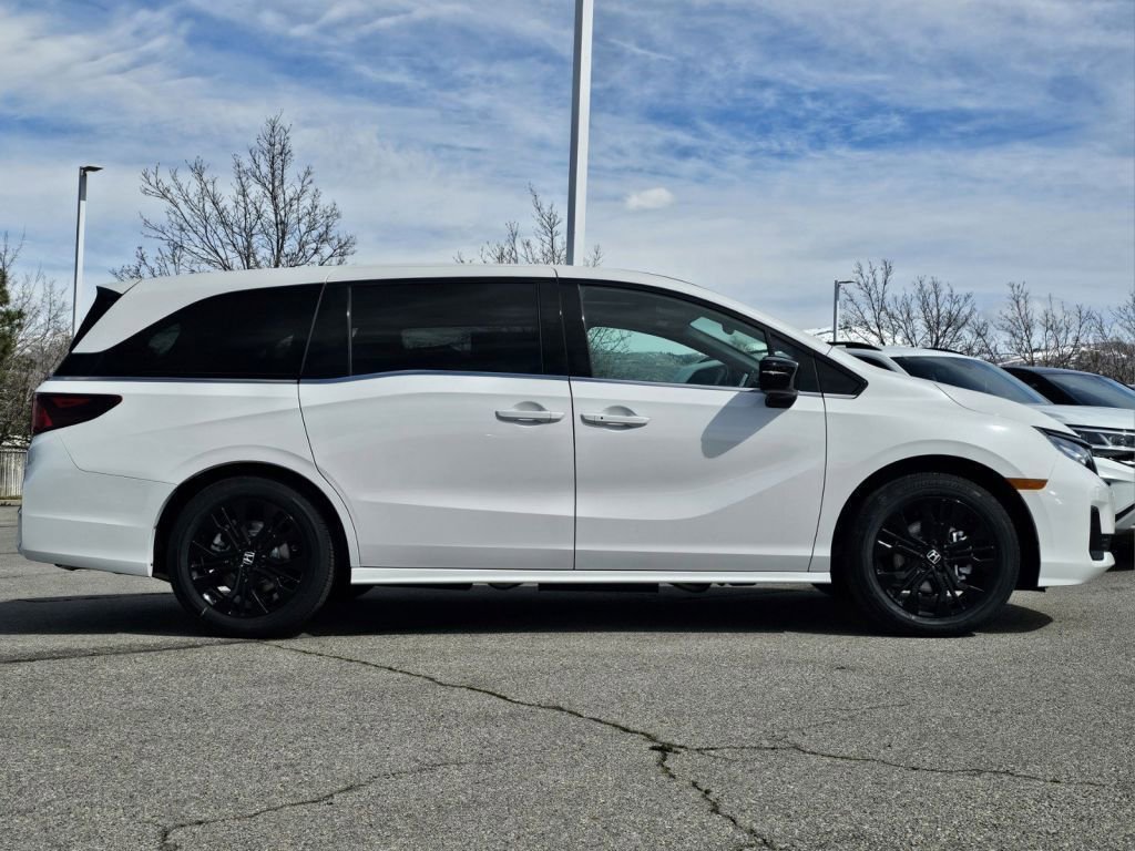 2026 Honda Odyssey photo 9