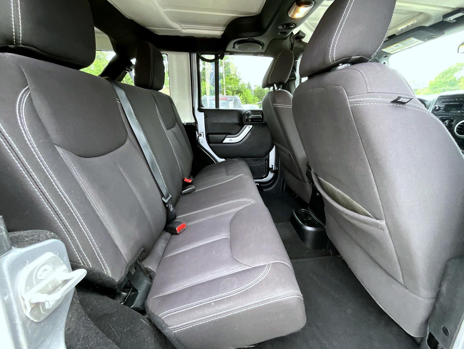 2014 Jeep Wrangler Unlimited Sahara Sport photo 15