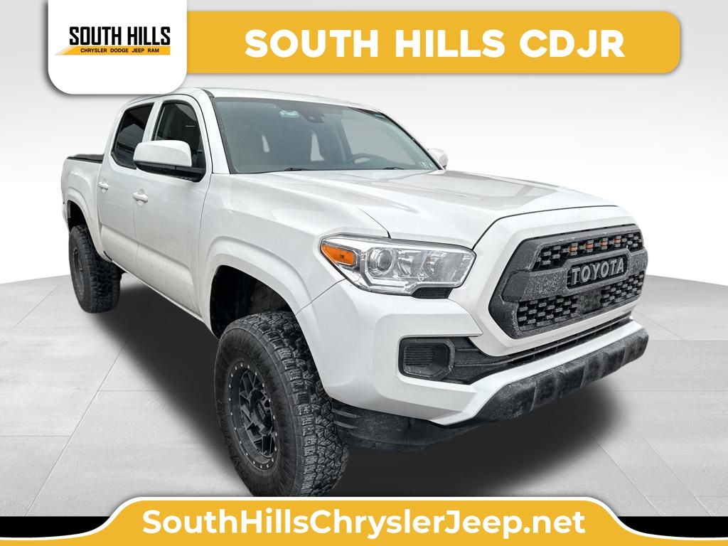 2022 Toyota Tacoma SR's photo