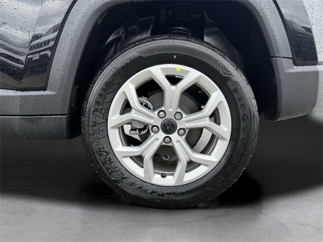2025 Jeep Compass Latitude photo 8