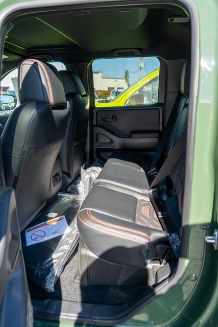 2026 Nissan Frontier Crew Cab PRO-4X photo 7