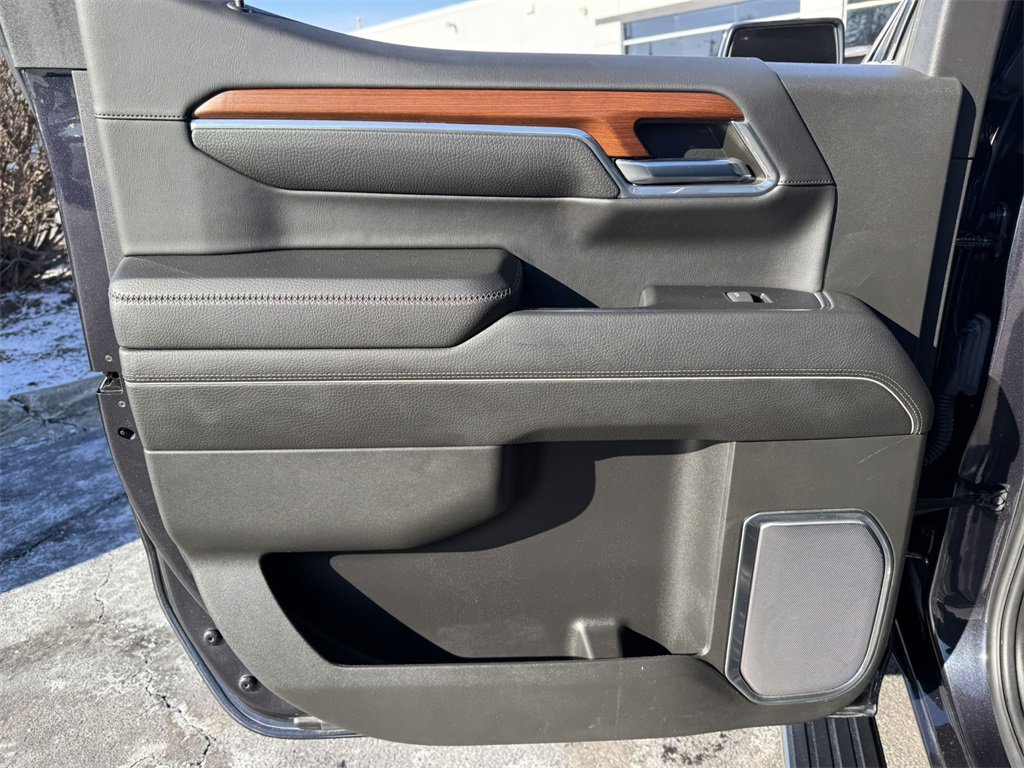 2022 GMC SIERRA - Image 31