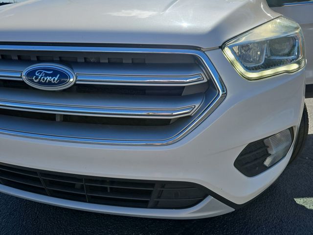 2017 Ford Escape Titanium photo 32