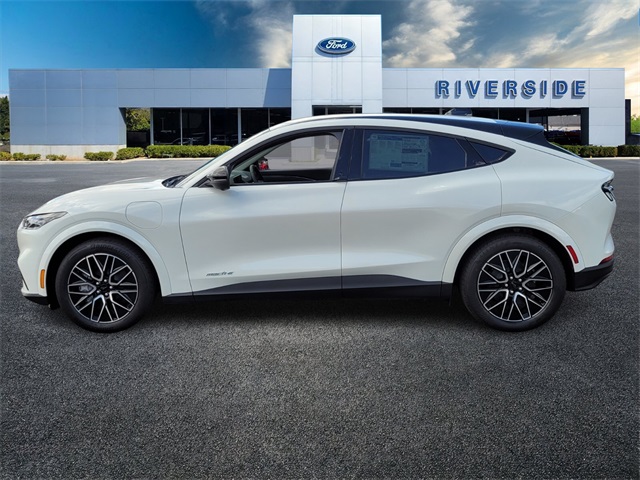 2025 Ford Mustang Mach-E Premium photo 4
