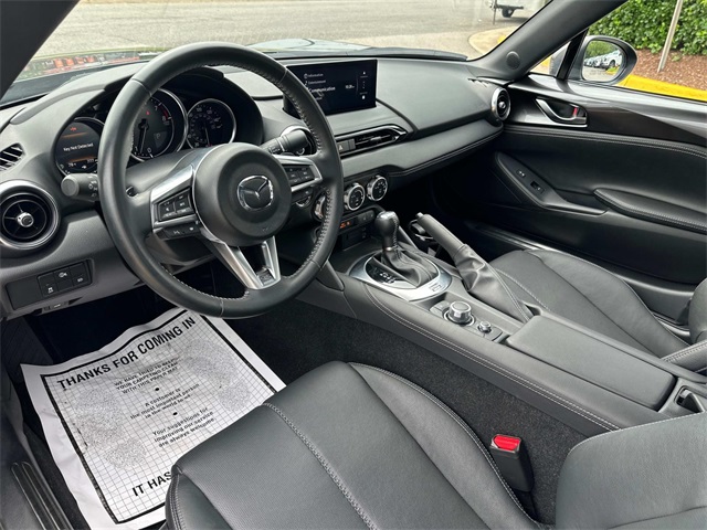 2024 Mazda MX-5 Miata Miata Grand Touring photo 2
