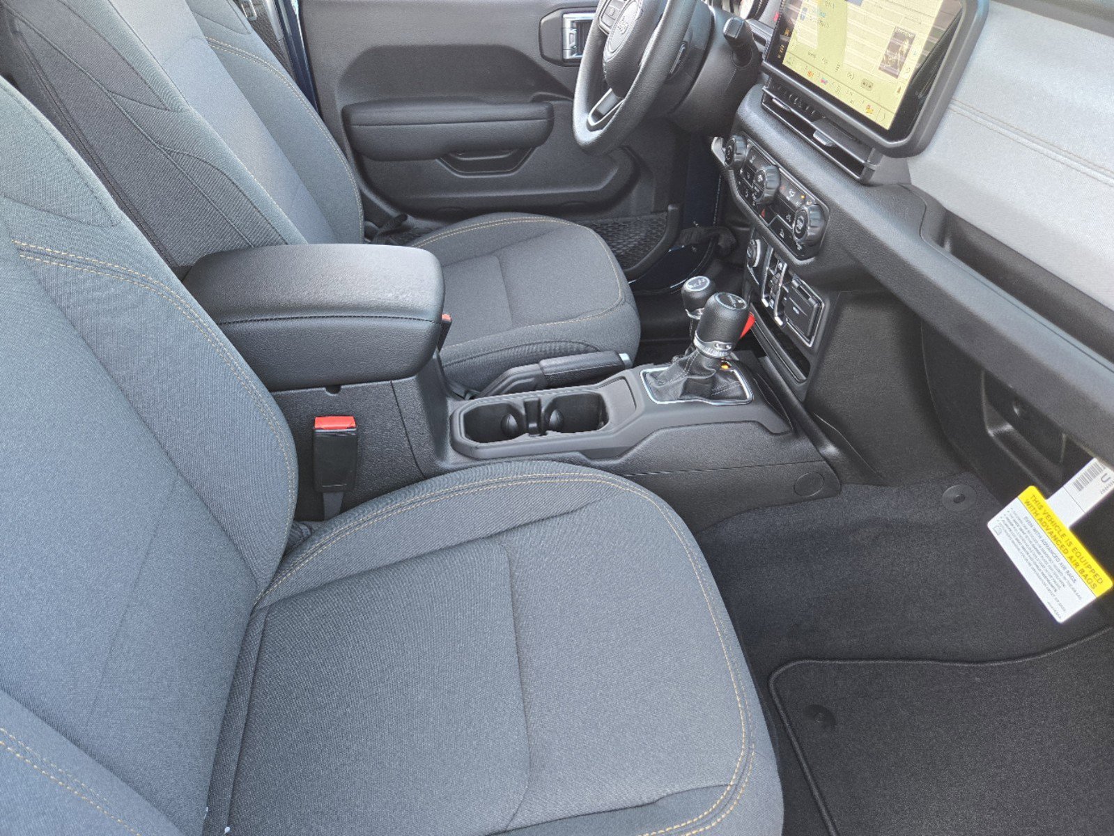 2025 Jeep Gladiator photo 23