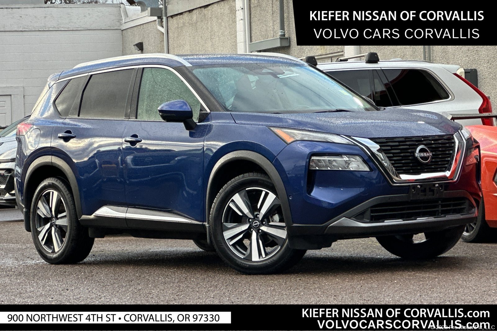 2023 Nissan Rogue SL's photo