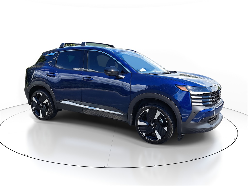 2026 Nissan Kicks SR photo 2