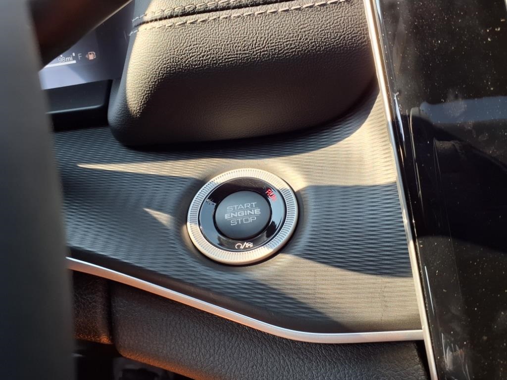 2025 Jeep Grand Cherokee Laredo X photo 18