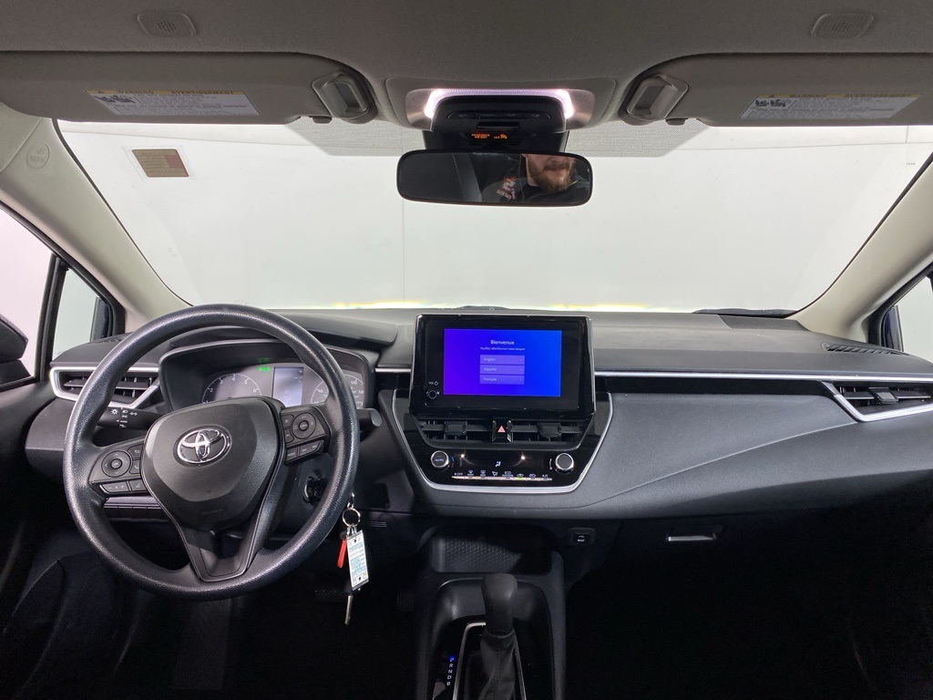 2023 Toyota Corolla LE photo 2