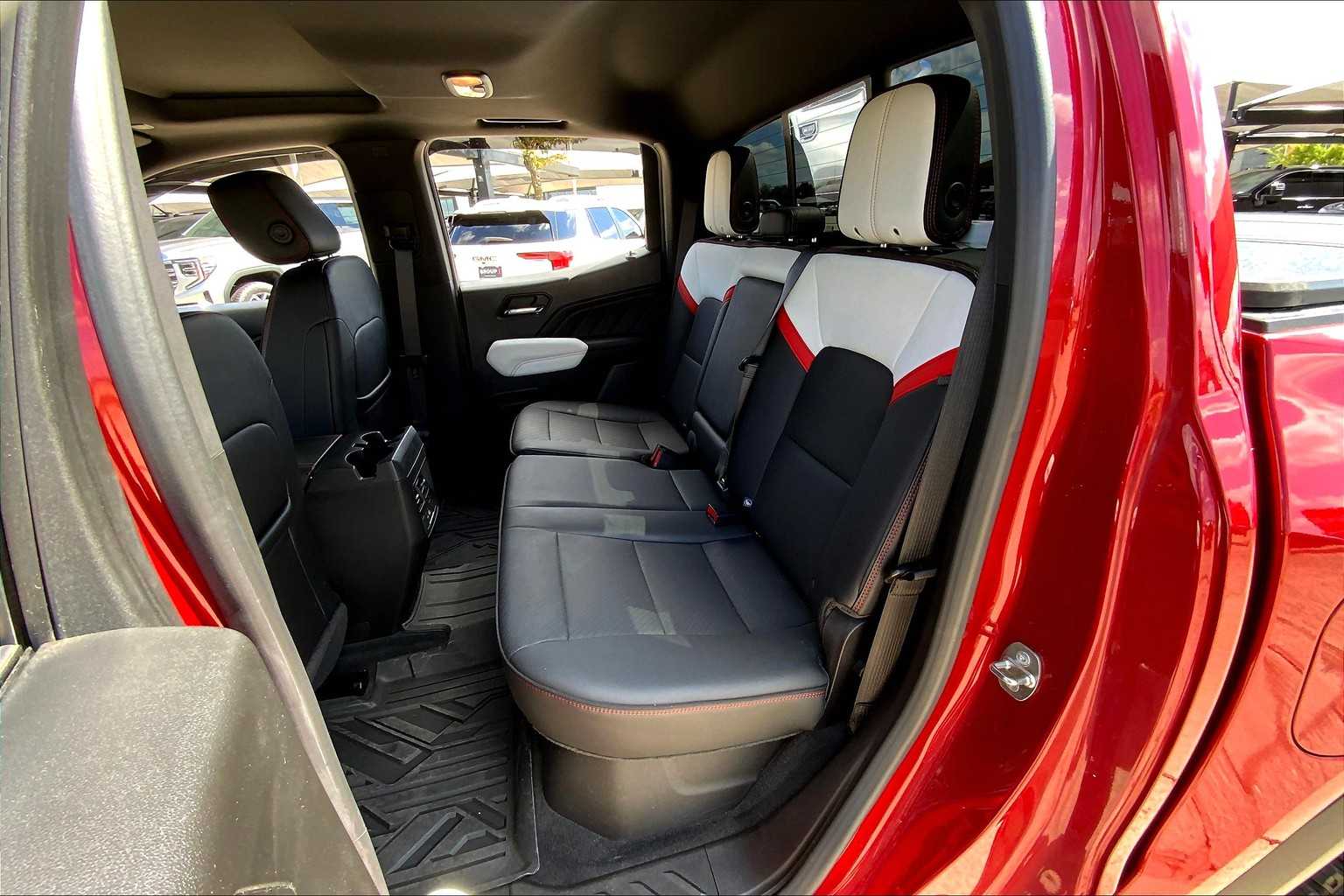 2023 Gmc Canyon AT4X photo 19