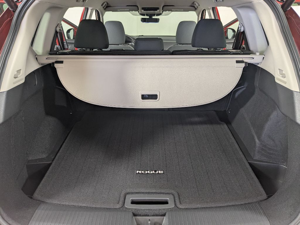 2026 Nissan Rogue SV photo 13