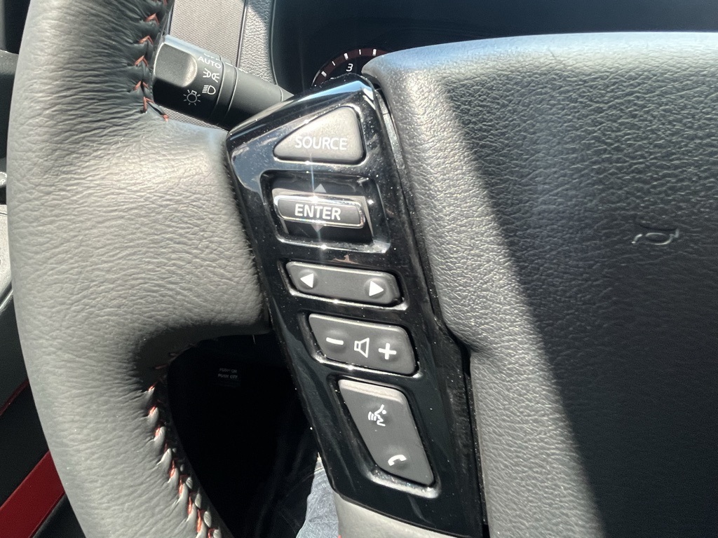 2024 Nissan Frontier PRO-X photo 7