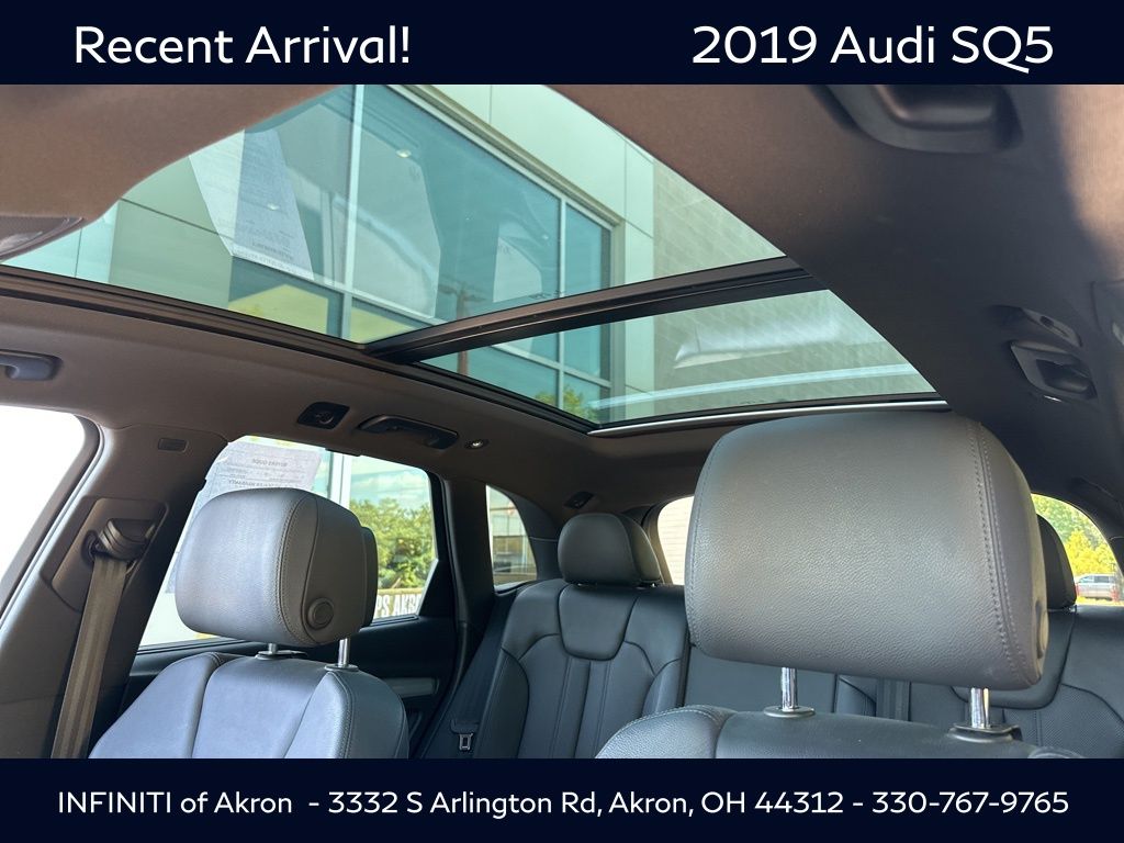 2019 Audi SQ5 Premium Plus photo 32