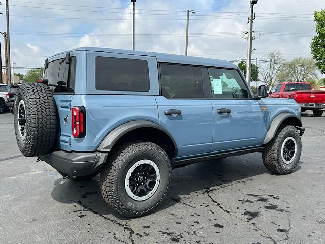2025 Ford Bronco Badlands photo 10