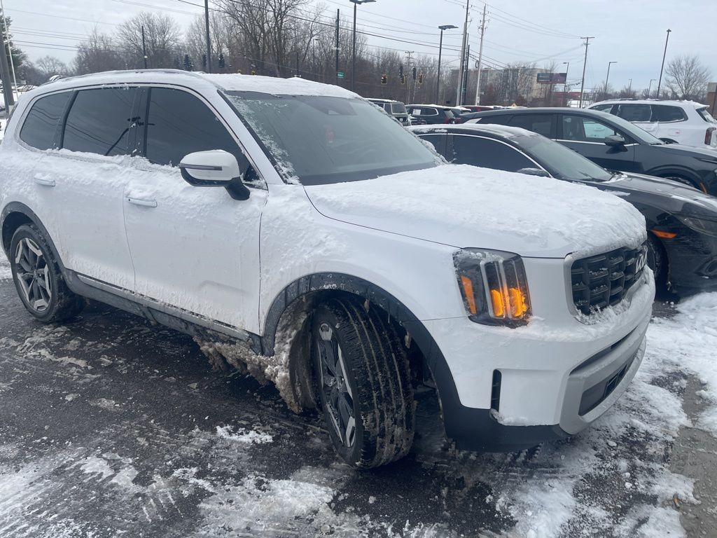 2024 Kia Telluride S's photo