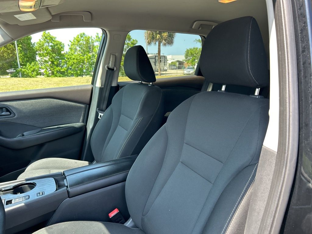 2023 Nissan Rogue S photo 14