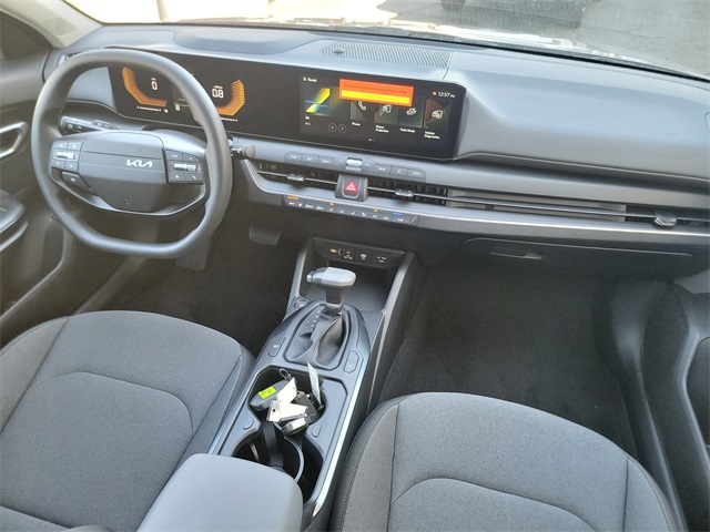 2025 Kia K4 LXS photo 31