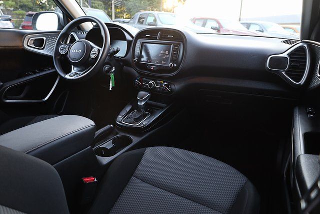 2023 Kia Soul LX photo 20