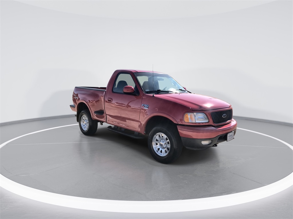 2002 Ford F-150 photo 2
