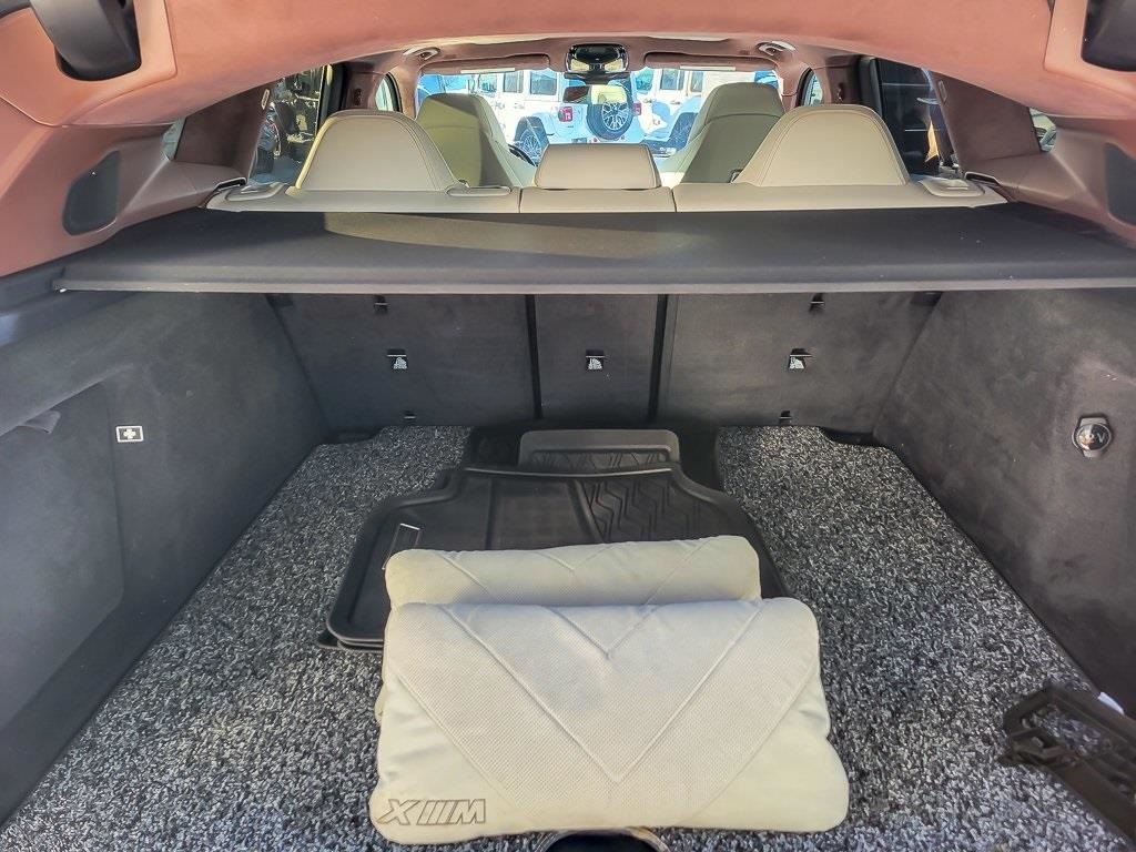 2023 BMW XM BASE AWD - Image 18