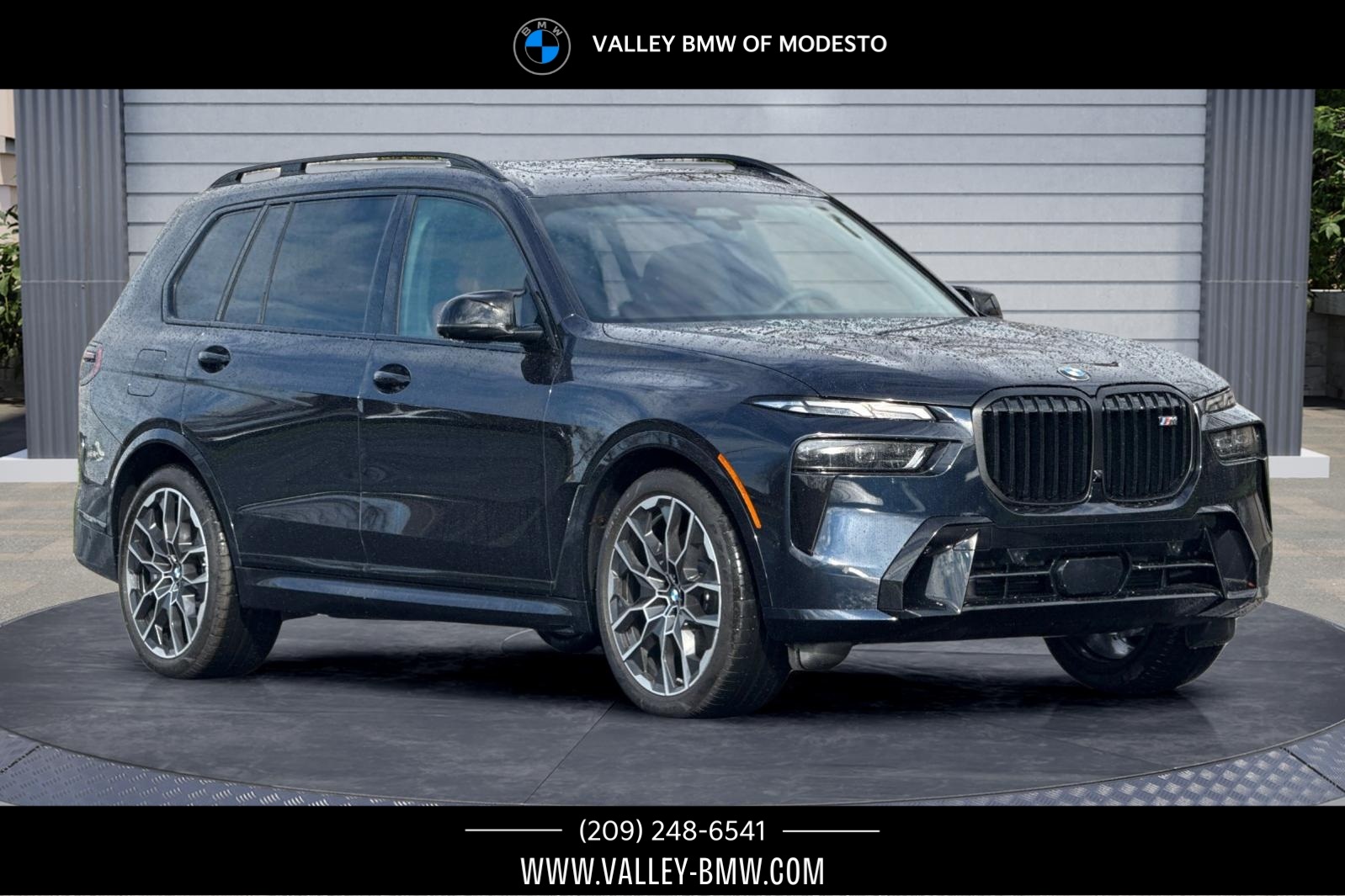 2026 BMW X7 M60i's photo