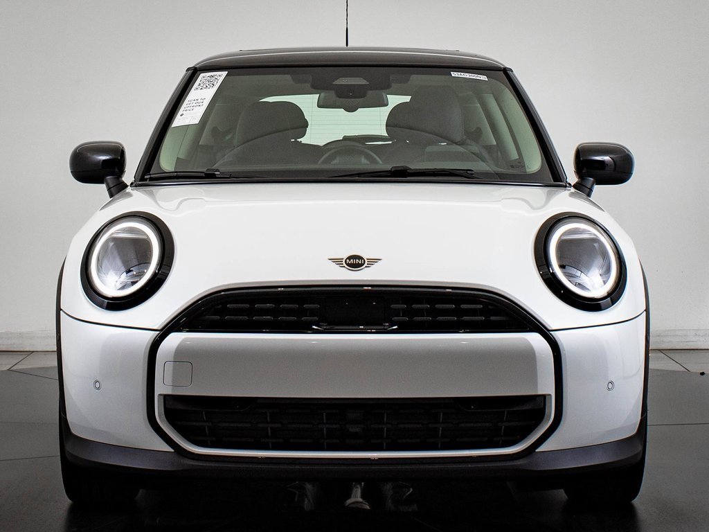 2025 Mini Cooper 2 Door Hardtop photo 2
