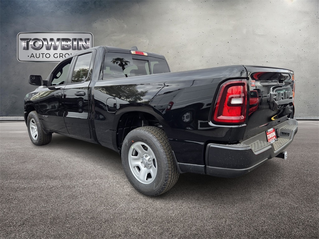 2025 Ram 1500 Tradesman photo 4