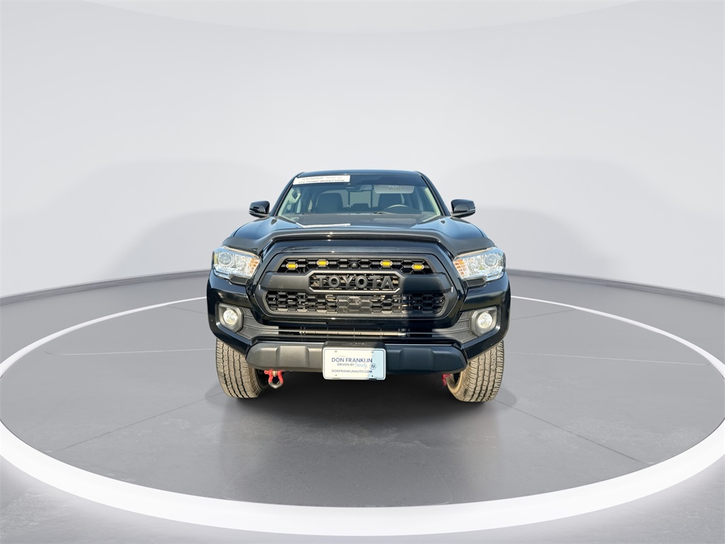 2022 Toyota Tacoma SR5 photo 3