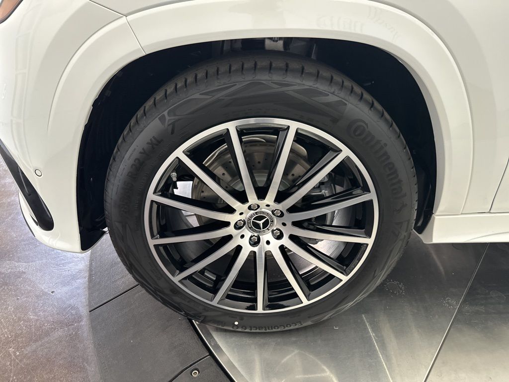 2026 Mercedes Benz GLS 450 4MATIC photo 31